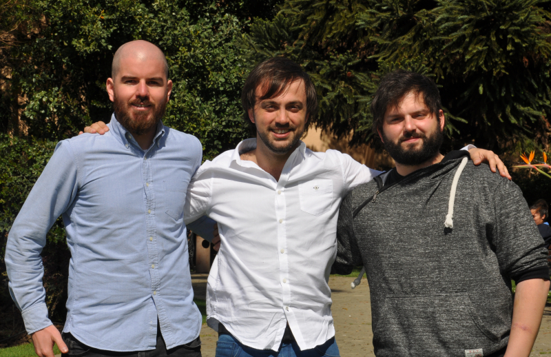 De izquierda a derecha: Giorgio Jackson, diputado del partido Revolución Democrática; Jorge Sharp, flamante Alcalde de Valparaiso; y Gabriel Boric, nuestro entrevistado.